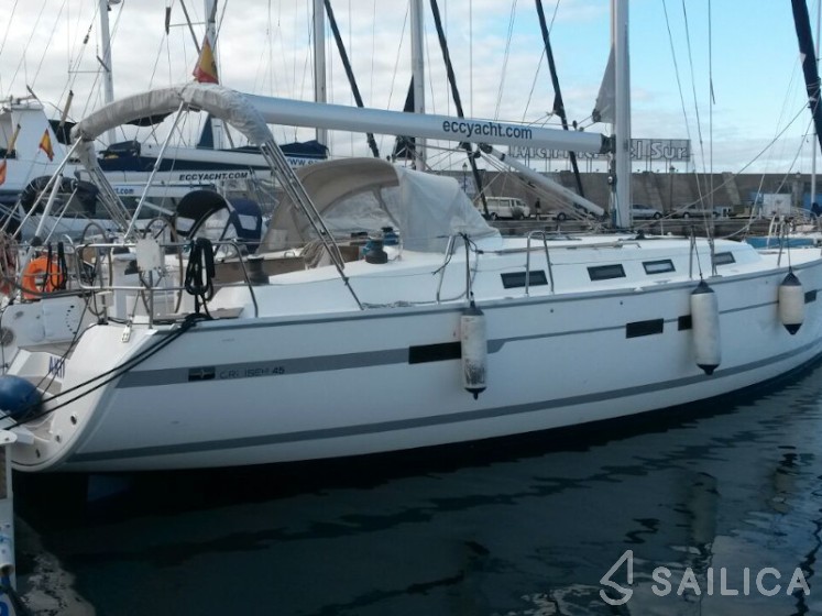 Bavaria 45 Cruiser - Yacht Charter Sailica