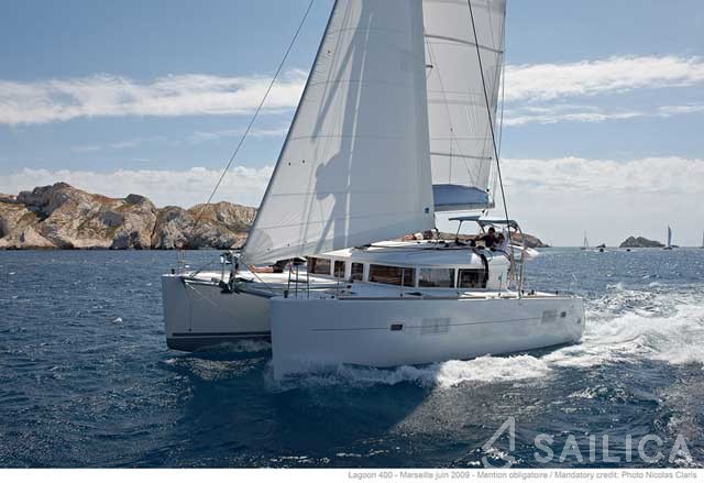Lagoon 400 - 4 + 2 cab. - Yacht Charter Sailica