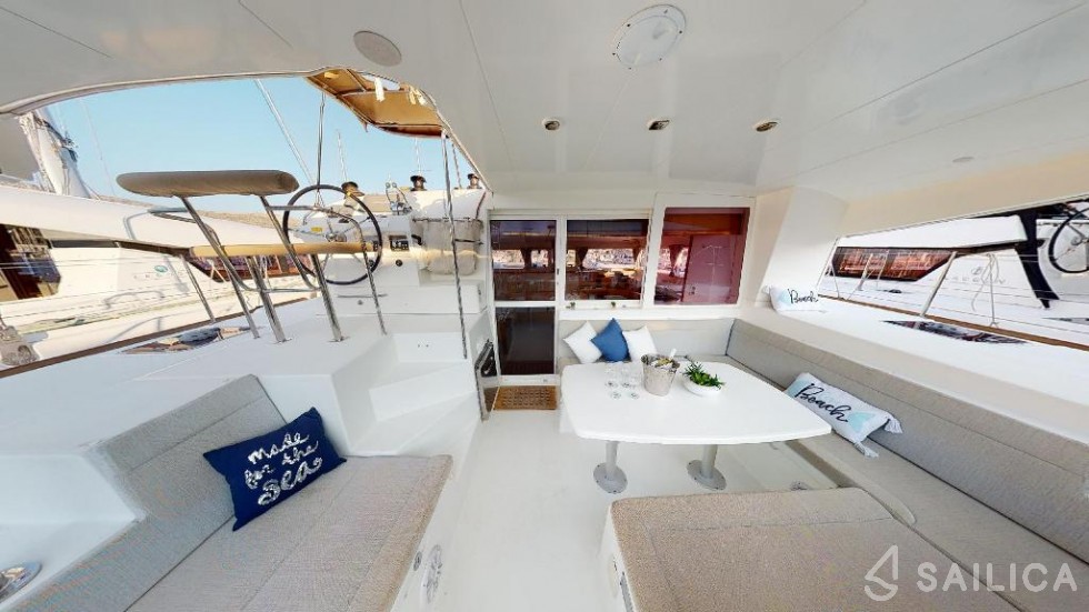 Lagoon 400 - 4 + 2 cab. - Yacht Charter Sailica