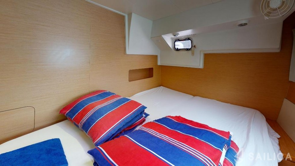 Lagoon 400 - 4 + 2 cab. - Yacht Charter Sailica
