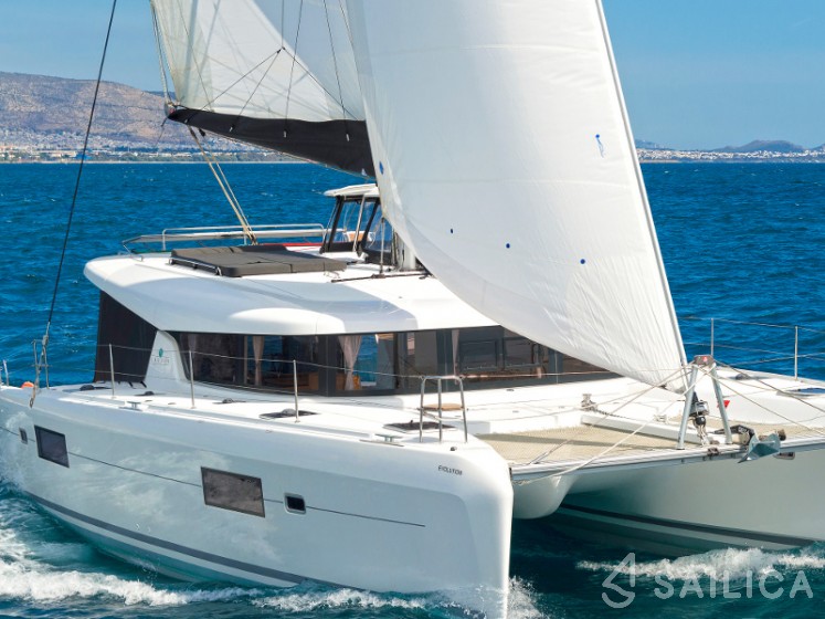 Lagoon 42 - Yacht Charter Sailica