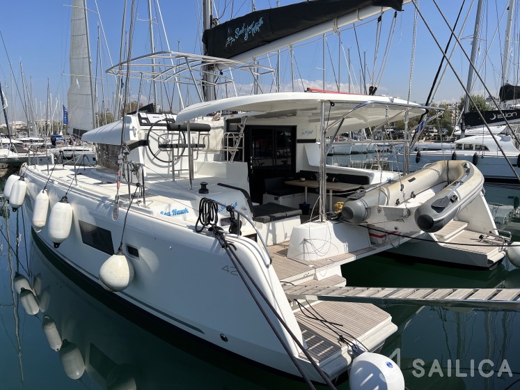 Lagoon 42 - Yacht Charter Sailica