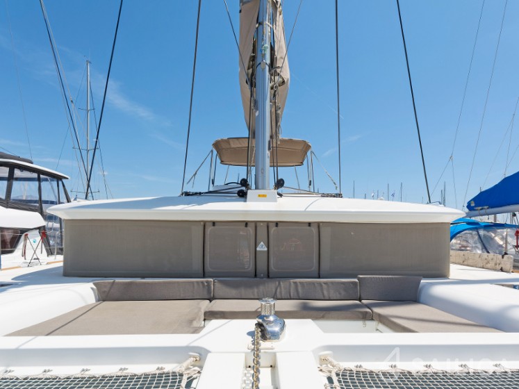 Lagoon 450 - Yacht Charter Sailica