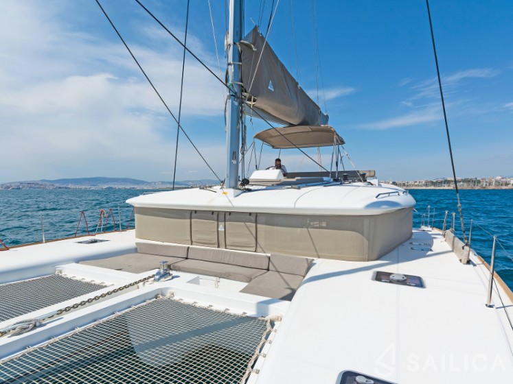 Lagoon 450 - Yacht Charter Sailica