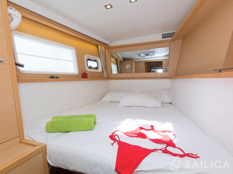 Lagoon 450 - Yacht Charter Sailica