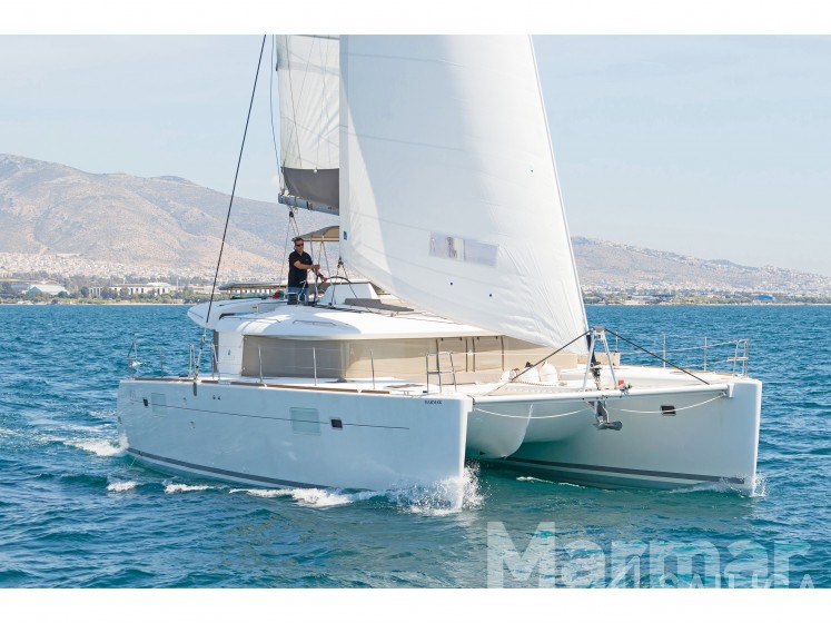 Lagoon 450 - Yacht Charter Sailica
