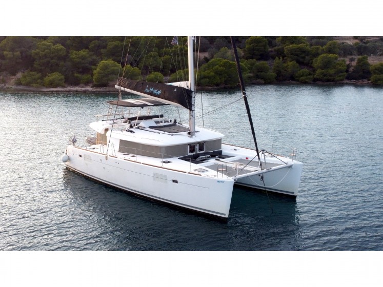 Lagoon 450 - Yacht Charter Sailica