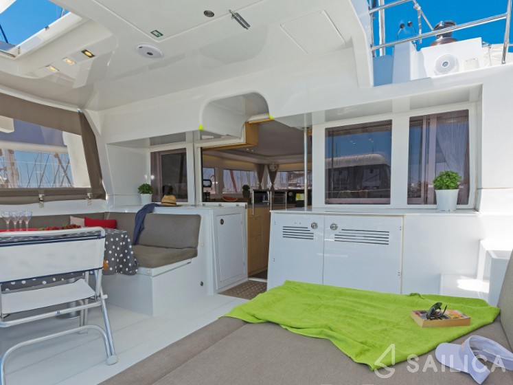 Lagoon 450 - Yacht Charter Sailica