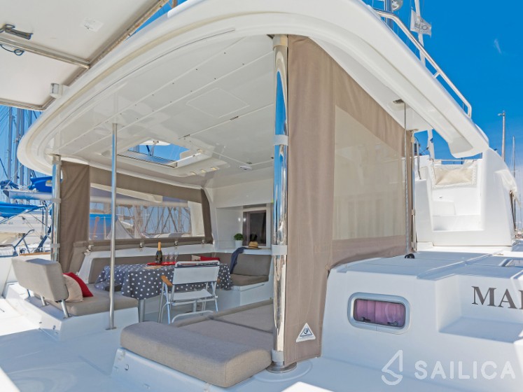 Lagoon 450 - Yacht Charter Sailica