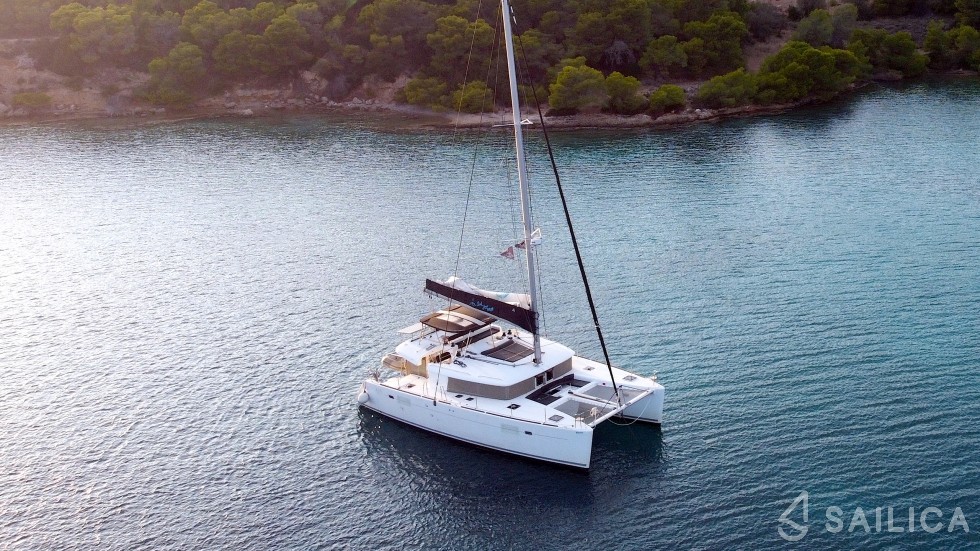 Lagoon 450 - Yacht Charter Sailica