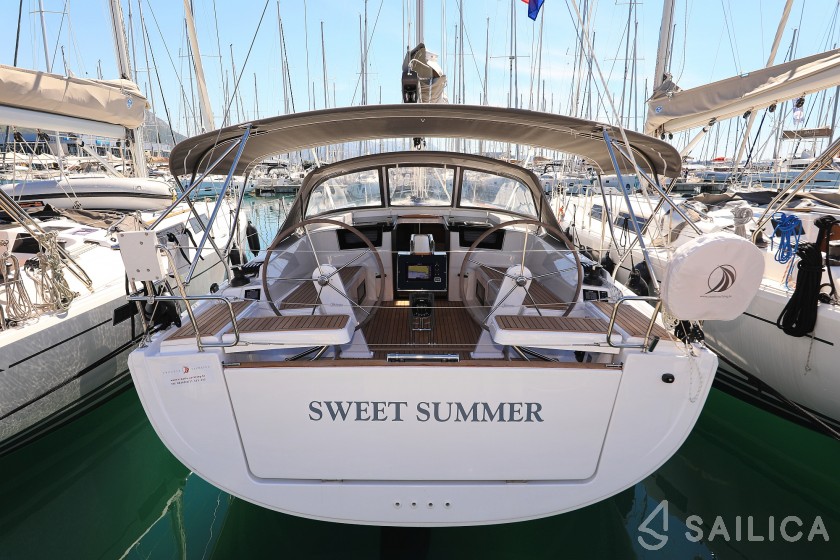 Hanse 388 - Yacht Charter Sailica