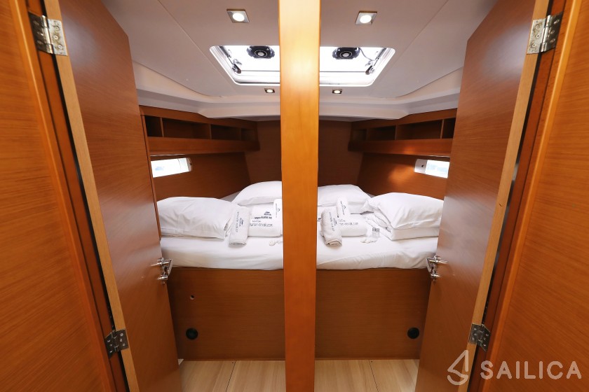 Sun Odyssey 469 - Yacht Charter Sailica