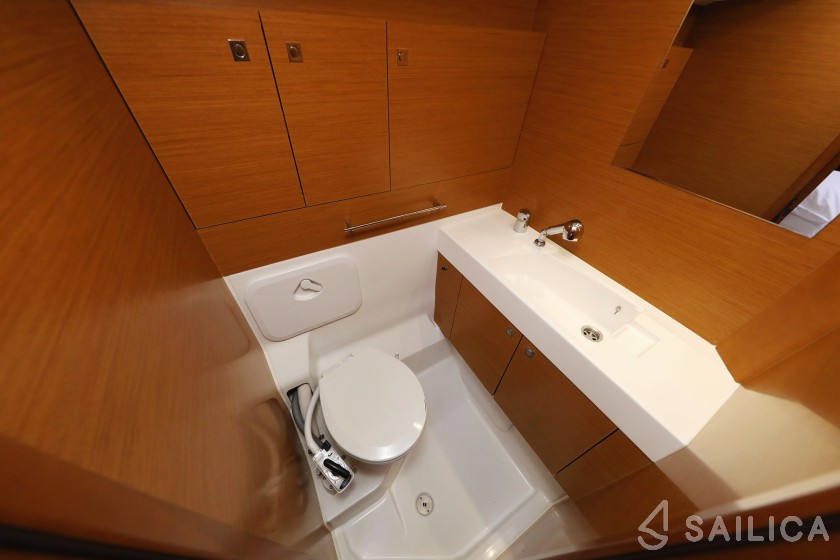 Sun Odyssey 469 - Yacht Charter Sailica