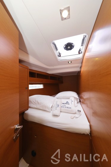 Sun Odyssey 469 - Yacht Charter Sailica