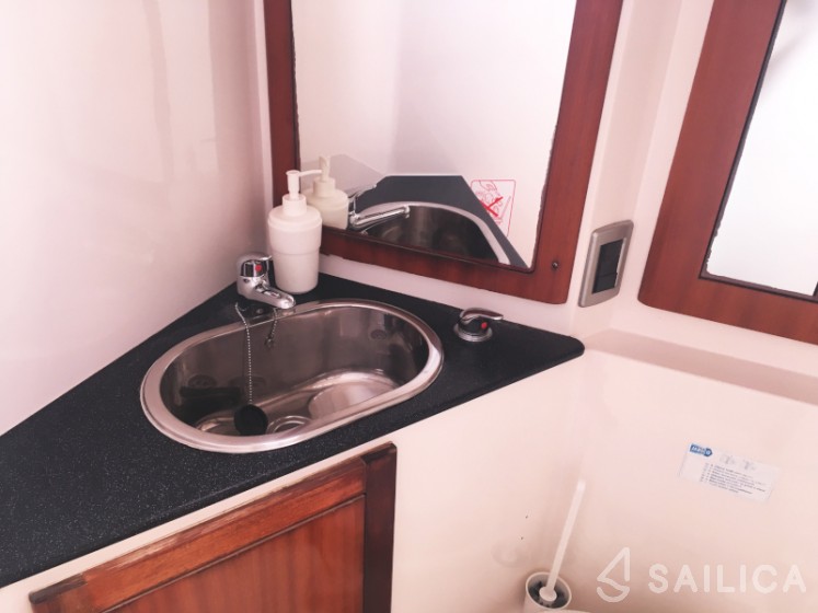 Salona 45 - Yacht Charter Sailica
