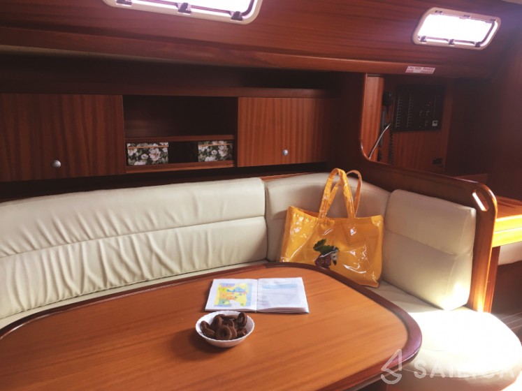 Salona 45 - Yacht Charter Sailica