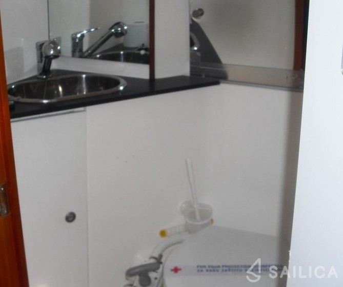 Salona 45 - Yacht Charter Sailica