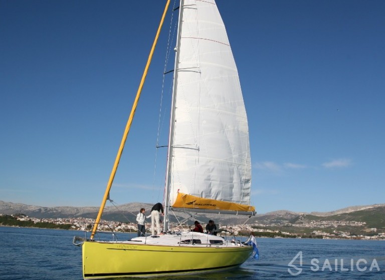 Salona 42 - Yacht Charter Sailica