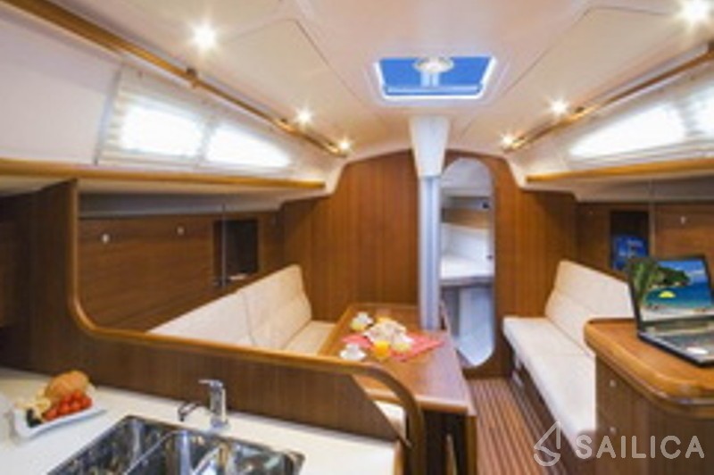 Salona 42 - Yacht Charter Sailica