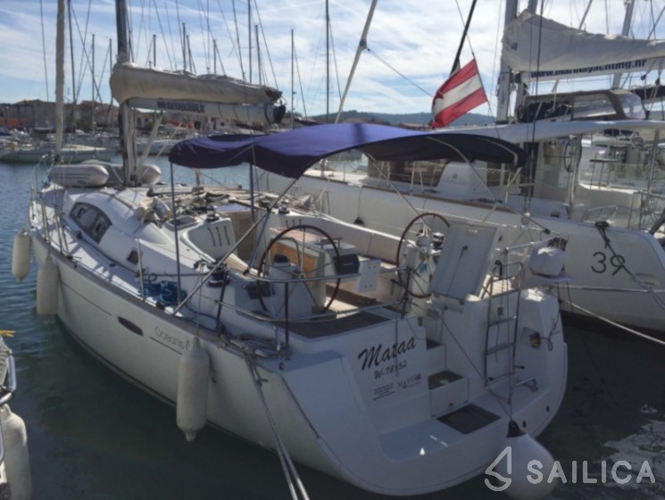 Oceanis 43 - Yacht Charter Sailica