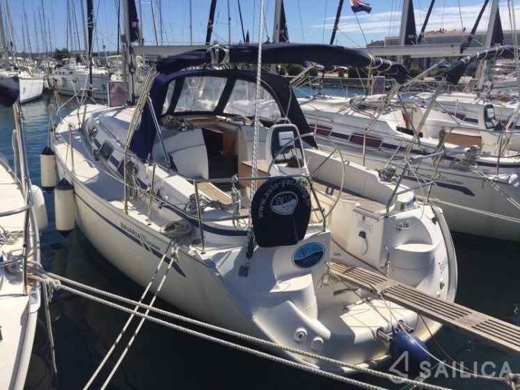 Bavaria 33 Cruiser - Yacht Charter Sailica