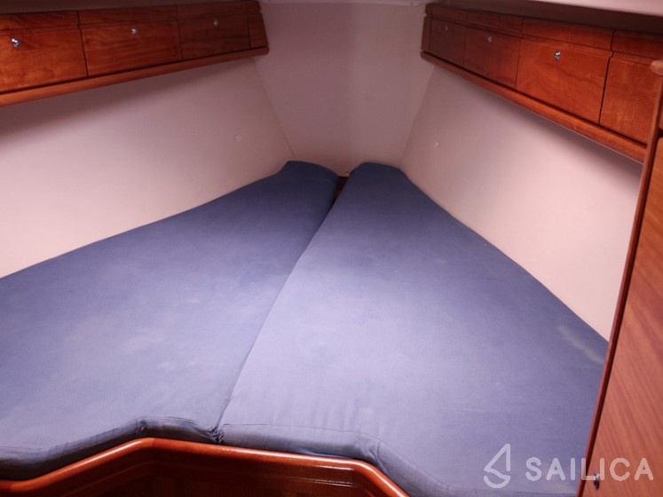 Bavaria 33 Cruiser - Yacht Charter Sailica