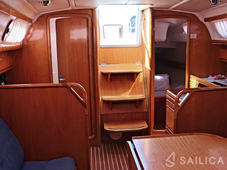 Bavaria 33 Cruiser - Yacht Charter Sailica