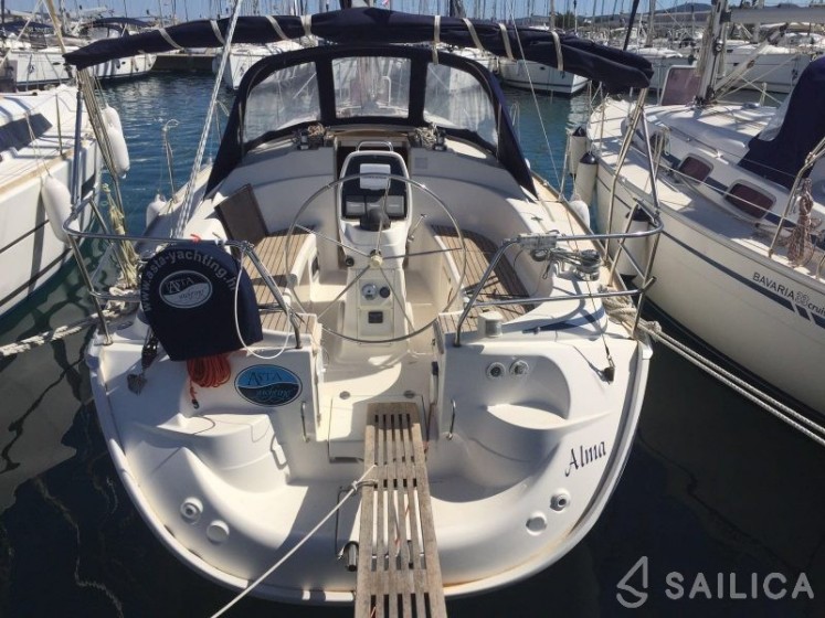 Bavaria 33 Cruiser - Yacht Charter Sailica
