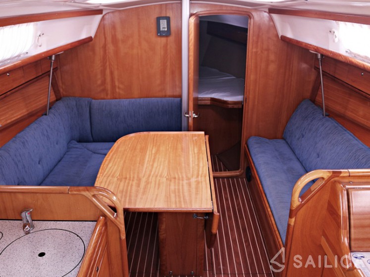 Bavaria 33 Cruiser - Yacht Charter Sailica