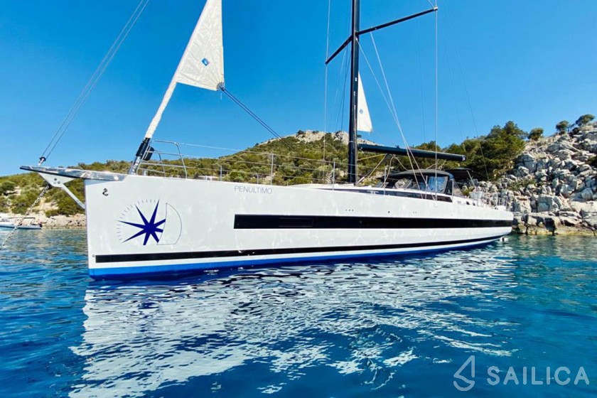 Oceanis 62 - Yacht Charter Sailica