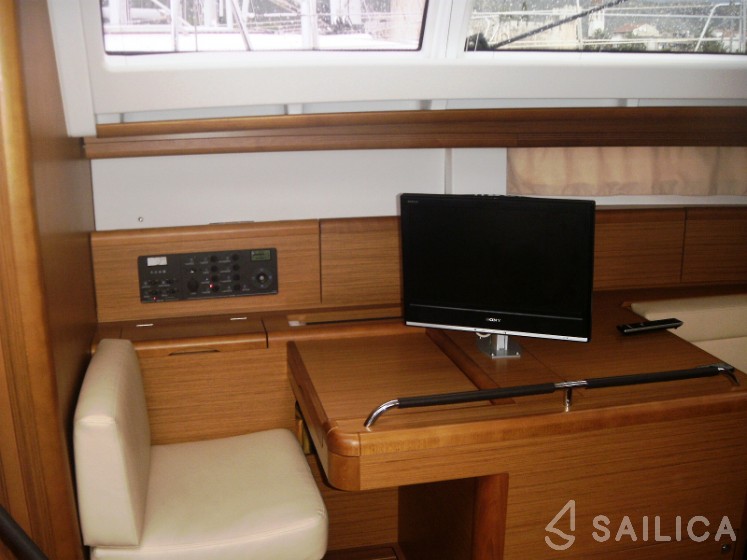 Sun Odyssey 50DS - Yacht Charter Sailica