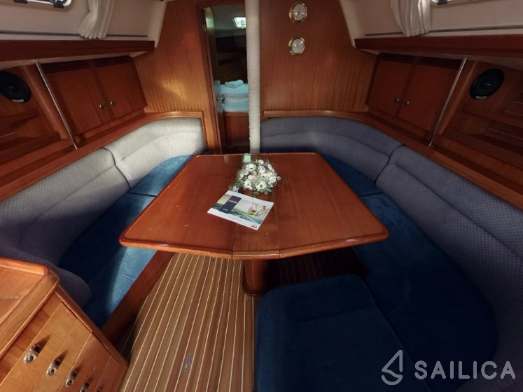 Elan 40 - Yacht Charter Sailica