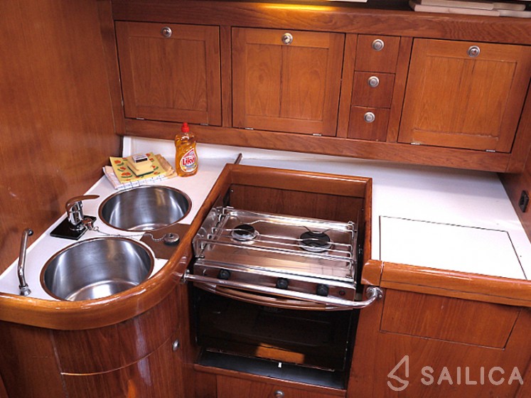 Elan 431 - Yacht Charter Sailica