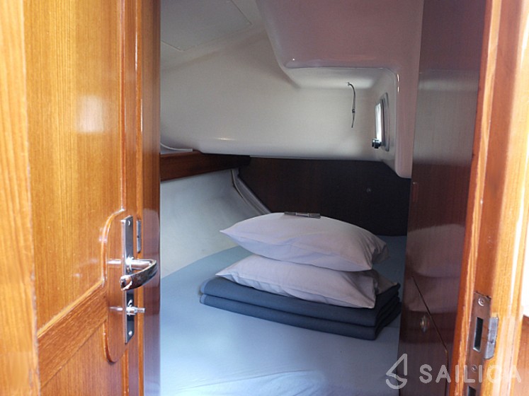 Elan 431 - Yacht Charter Sailica