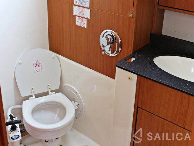 Bavaria 50 Cruiser - Yacht Charter Sailica