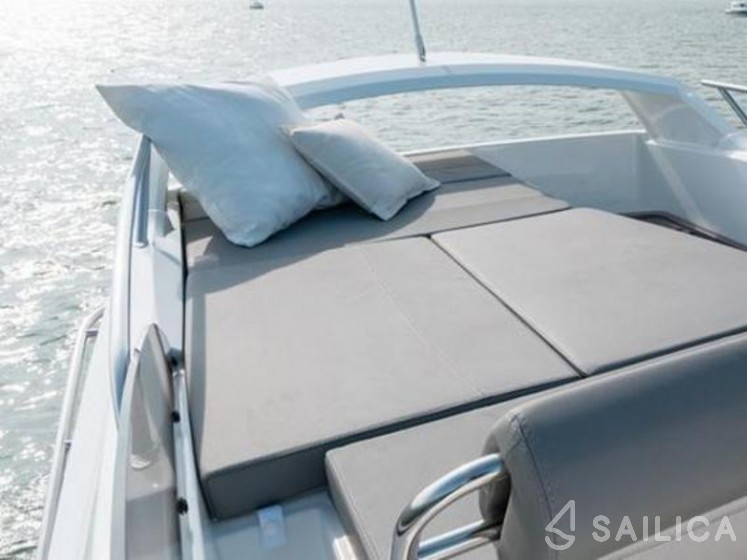 Antares 30 Fly - Yacht Charter Sailica