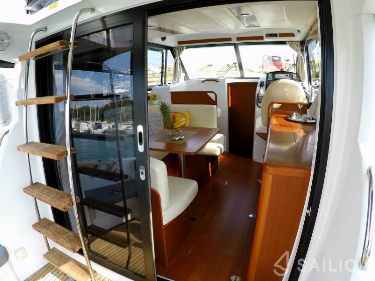 Antares 30 Fly - Yacht Charter Sailica