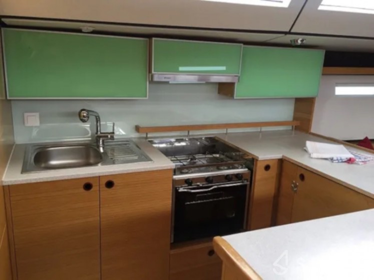 D&D Kufner 54 - Yacht Charter Sailica