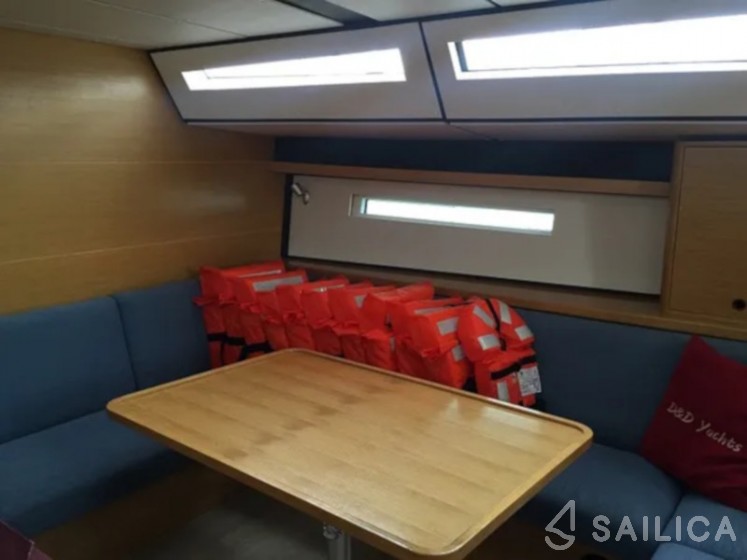 D&D Kufner 54 - Yacht Charter Sailica