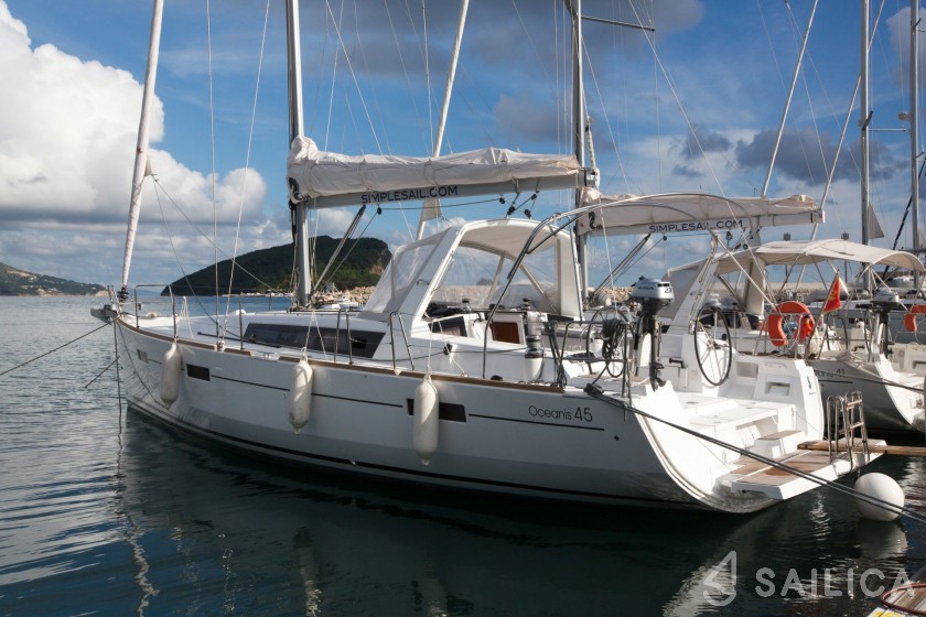 Oceanis 45 - Yacht Charter Sailica