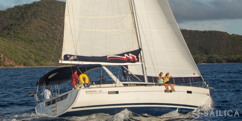 Oceanis 45 - Yacht Charter Sailica