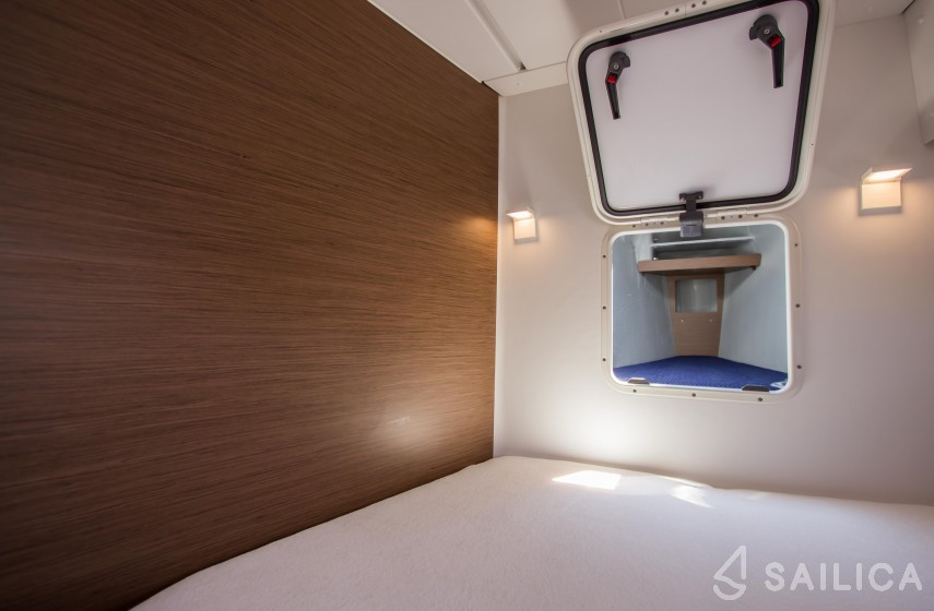 Lagoon 42 - Yacht Charter Sailica