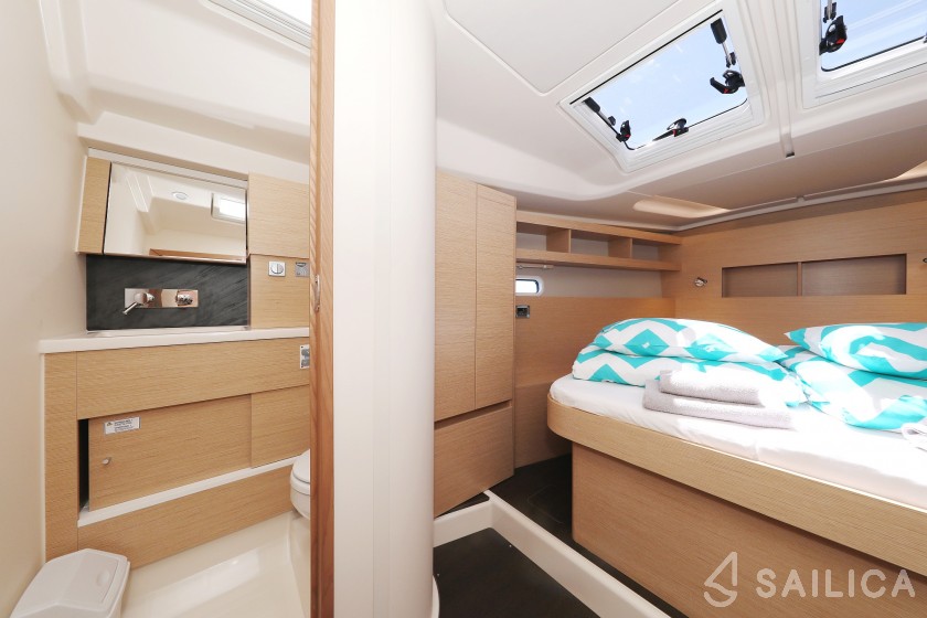 Hanse 458 - Yacht Charter Sailica