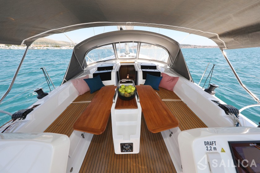 Hanse 458 - Yacht Charter Sailica