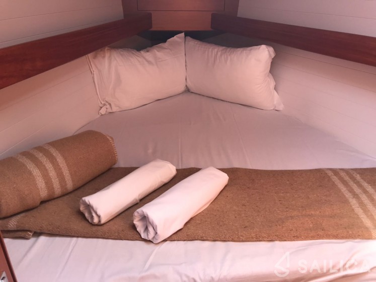 Bavaria 34 Cruiser - Yacht Charter Sailica