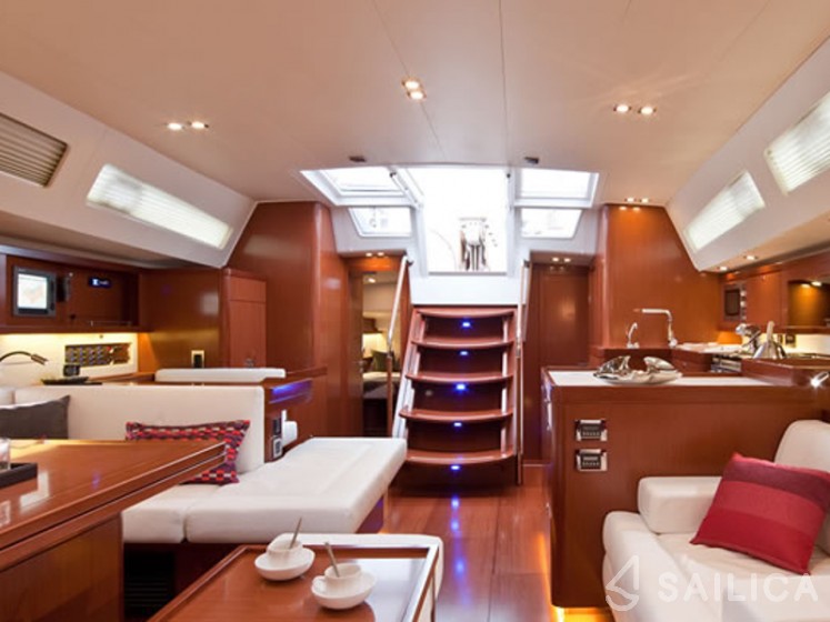 Oceanis 48 - Yacht Charter Sailica