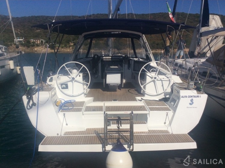 Oceanis 45 - Yacht Charter Sailica