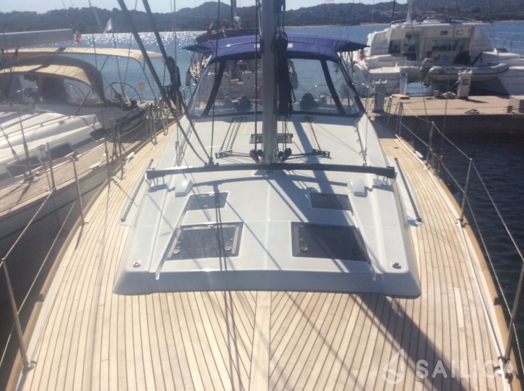 Oceanis 45 - Yacht Charter Sailica