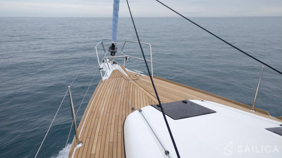 Sun Odyssey 419 - Yacht Charter Sailica
