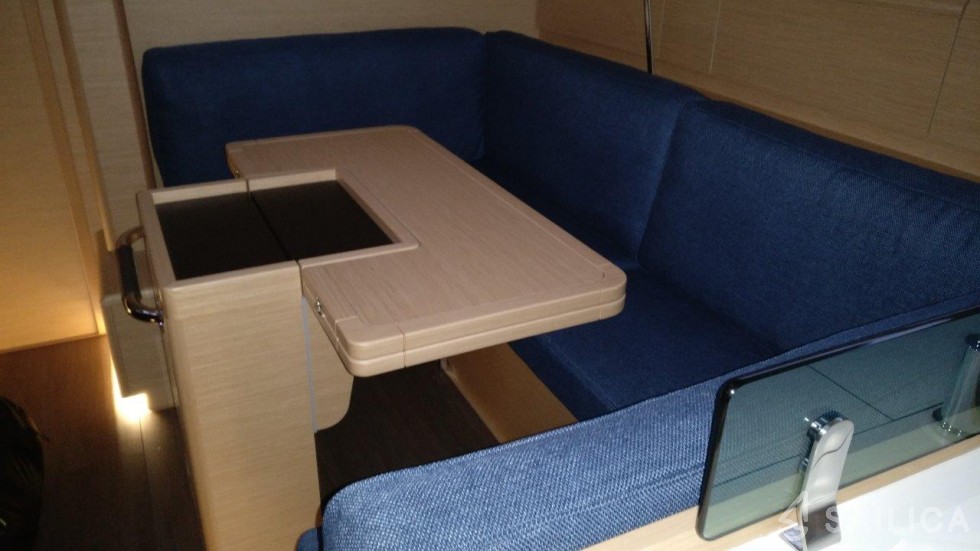 Sun Odyssey 419 - Yacht Charter Sailica